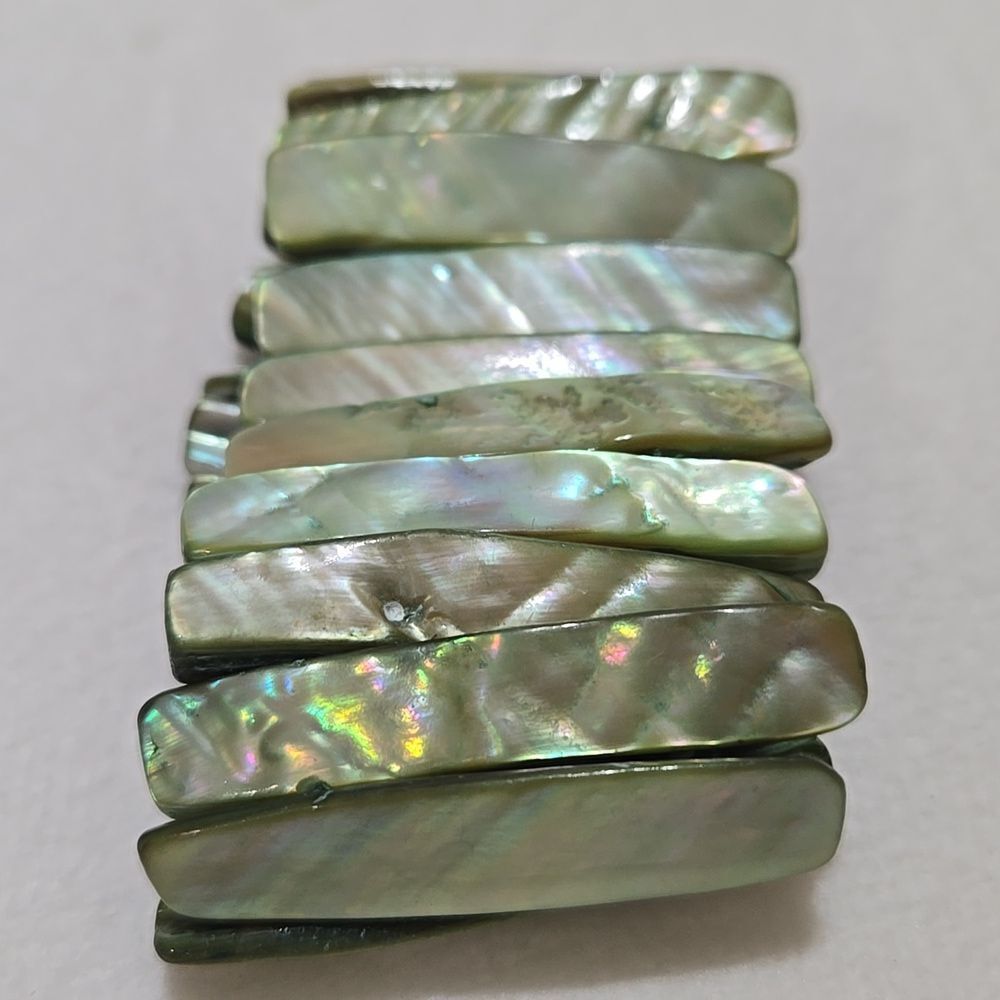 Green Abalone Shell Bracelet - image 4